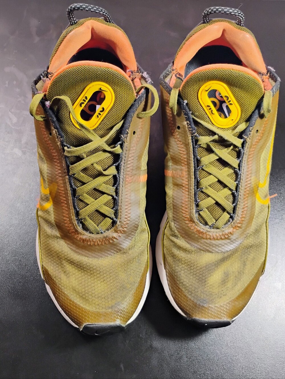 Nike Air Max 2090 Olive green Flak Women’s 9 Sneakers DC1875‑300 - Picture 4 of 10